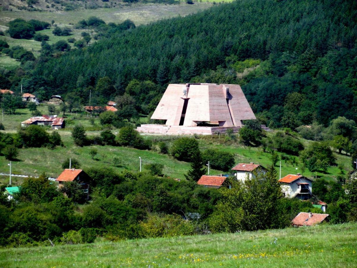 Hotel Aleksievata Kashta Gurgulyat Exterior photo